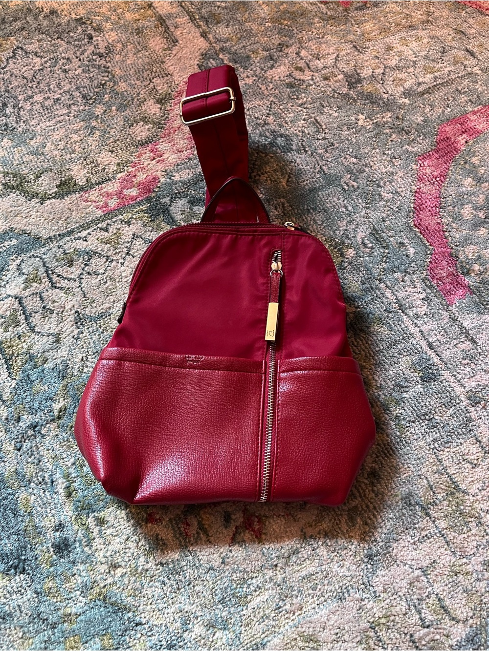 Tutilo New York Red Sling Backpack